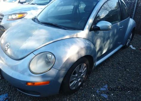 2009 Volkswagen New Beetle 2.5L z USA, uszkodzony, nr VIN 3VWRG31C39M511416